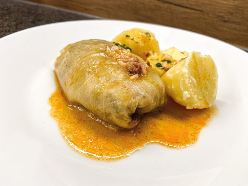 Sarma Krautrouladen mit Salzkartoffeln - Weinabo Korkenfreunde